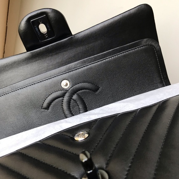 SOLD Chanel medium double flap chevron SO BLACK - Picture 7 of 8